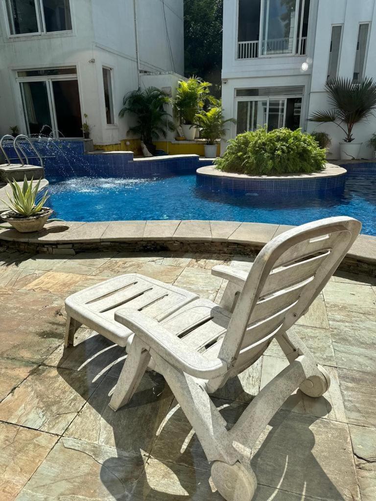 Villa M - Jia 4 Candolim Goa 3Bhk, Pool Facing, Near Beach, Free Breakfast, Free Wifi And Prime Location Aguada Kültér fotó